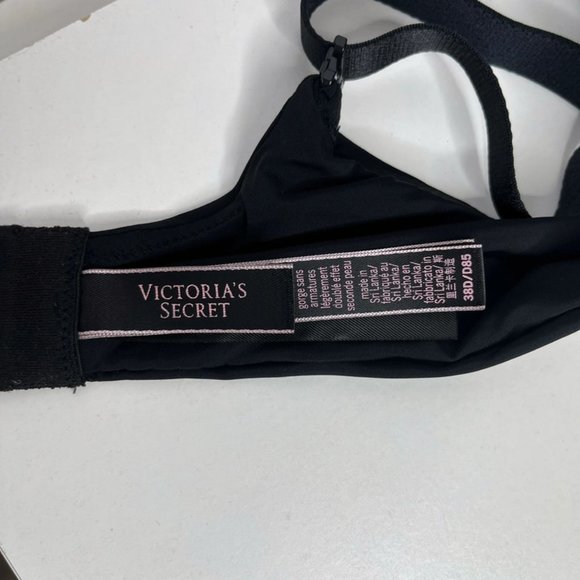 Victoria’s Secret Bra - Picture 2 of 3